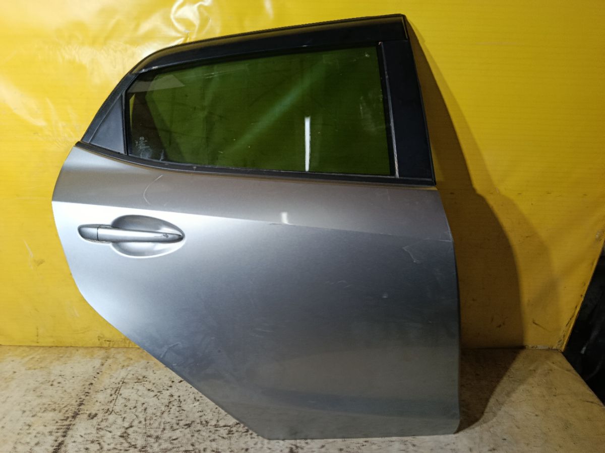 Дверь боковая на Mazda Demio DE3FS Фото 1