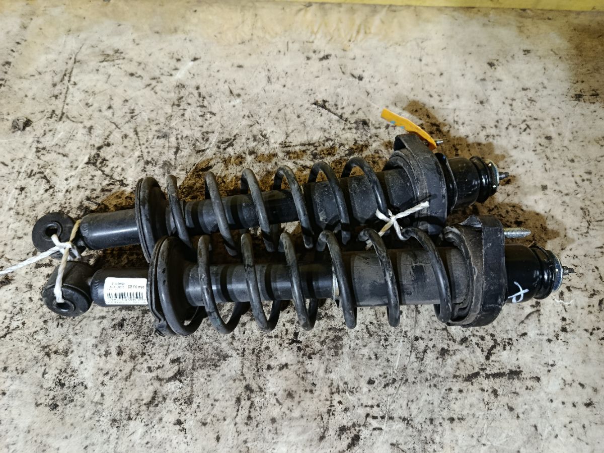 Стойка амортизатора на Mitsubishi Colt Z22A 4A90 Фото 1