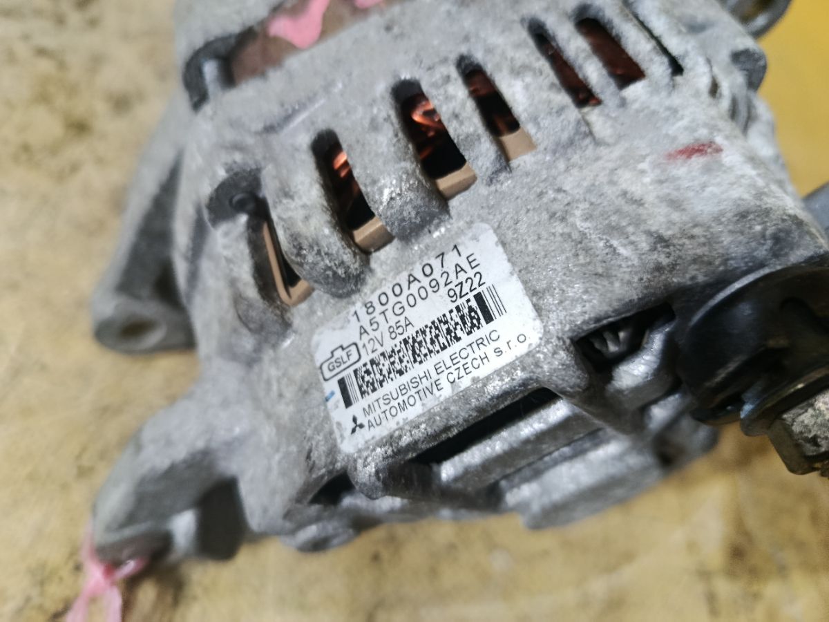 Генератор 1800A071, MN183798 на Mitsubishi Colt Z22A 4A90 Фото 4