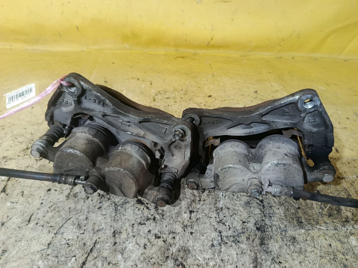 Суппорт на Subaru Legacy BM9 EJ255 Фото 1