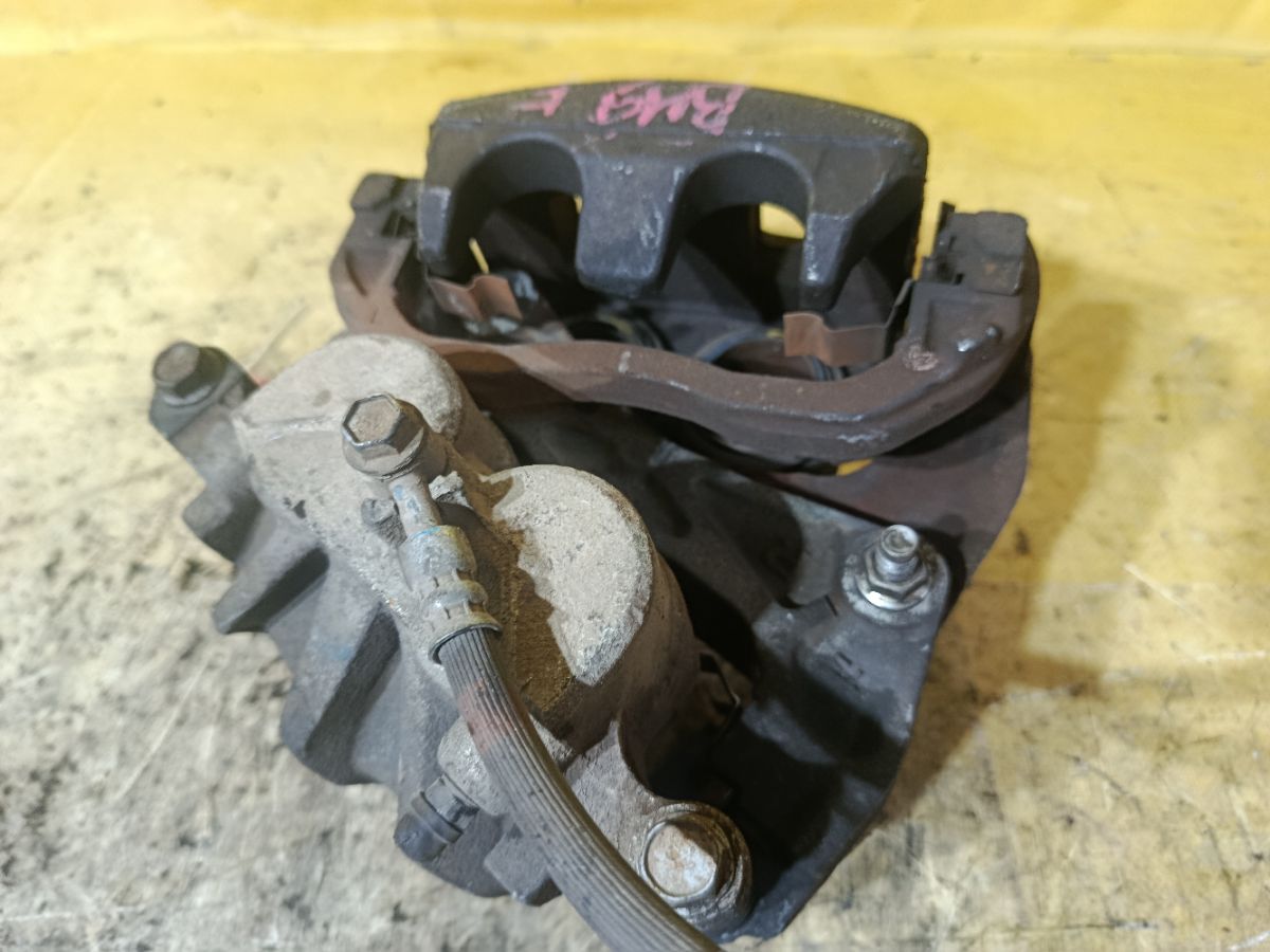 Суппорт на Subaru Legacy BM9 EJ255 Фото 3