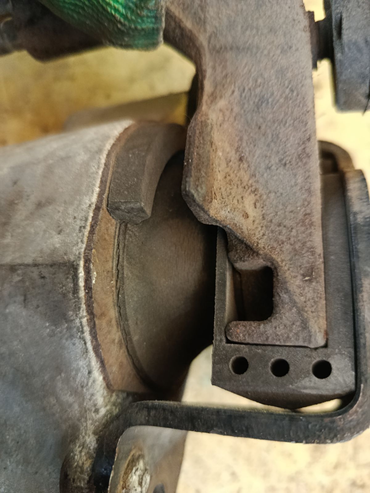 Подушка двигателя на Toyota Prius NHW20 1NZ-FXE Фото 3