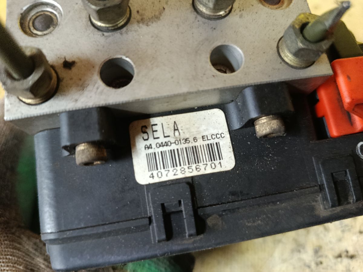 Блок ABS на Honda Fit GD1 L13A Фото 3