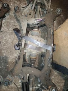 Балка подвески на Toyota Crown GRS200 4GR-FSE Фото 3