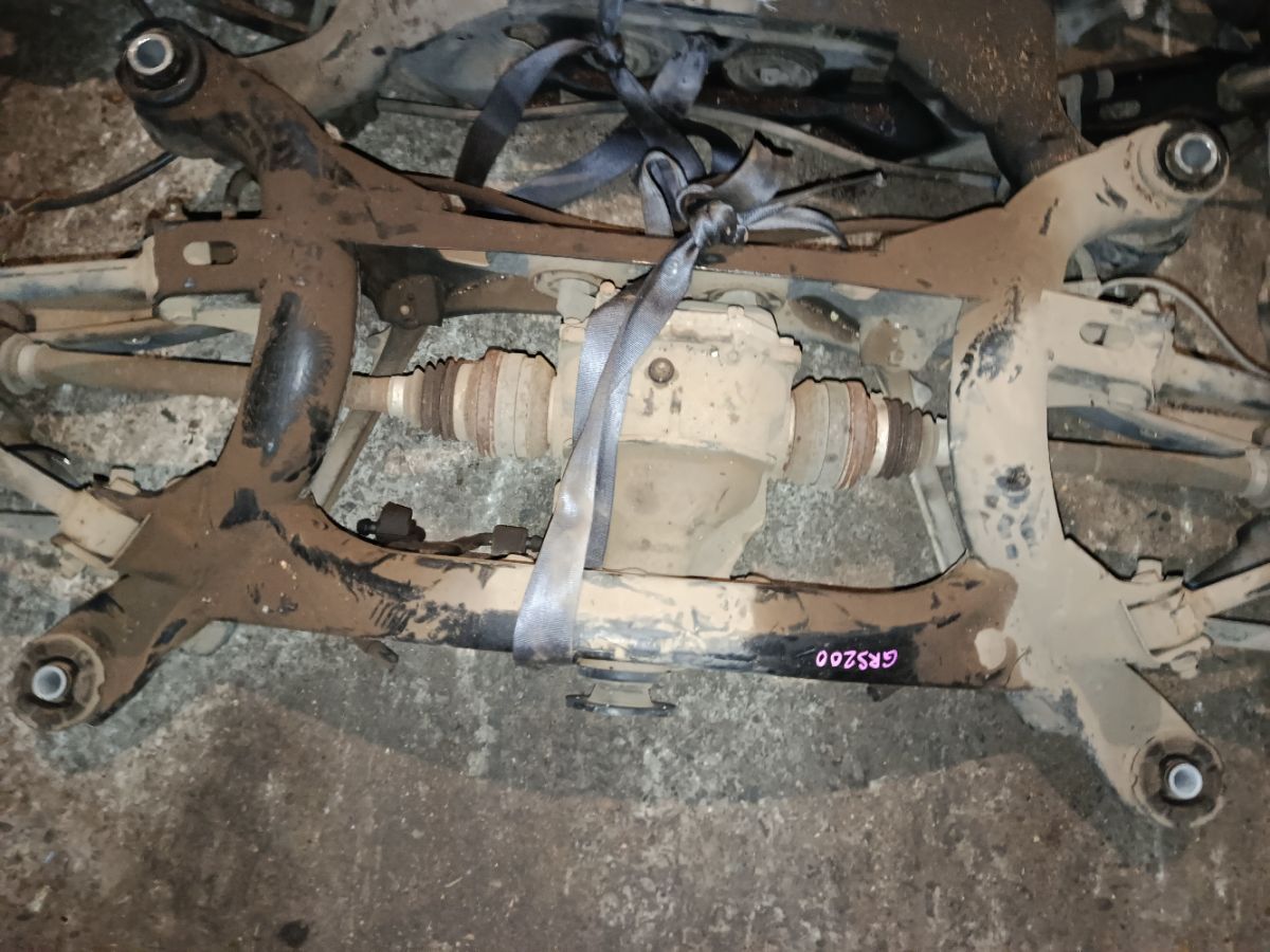 Балка подвески на Toyota Crown GRS200 4GR-FSE Фото 3