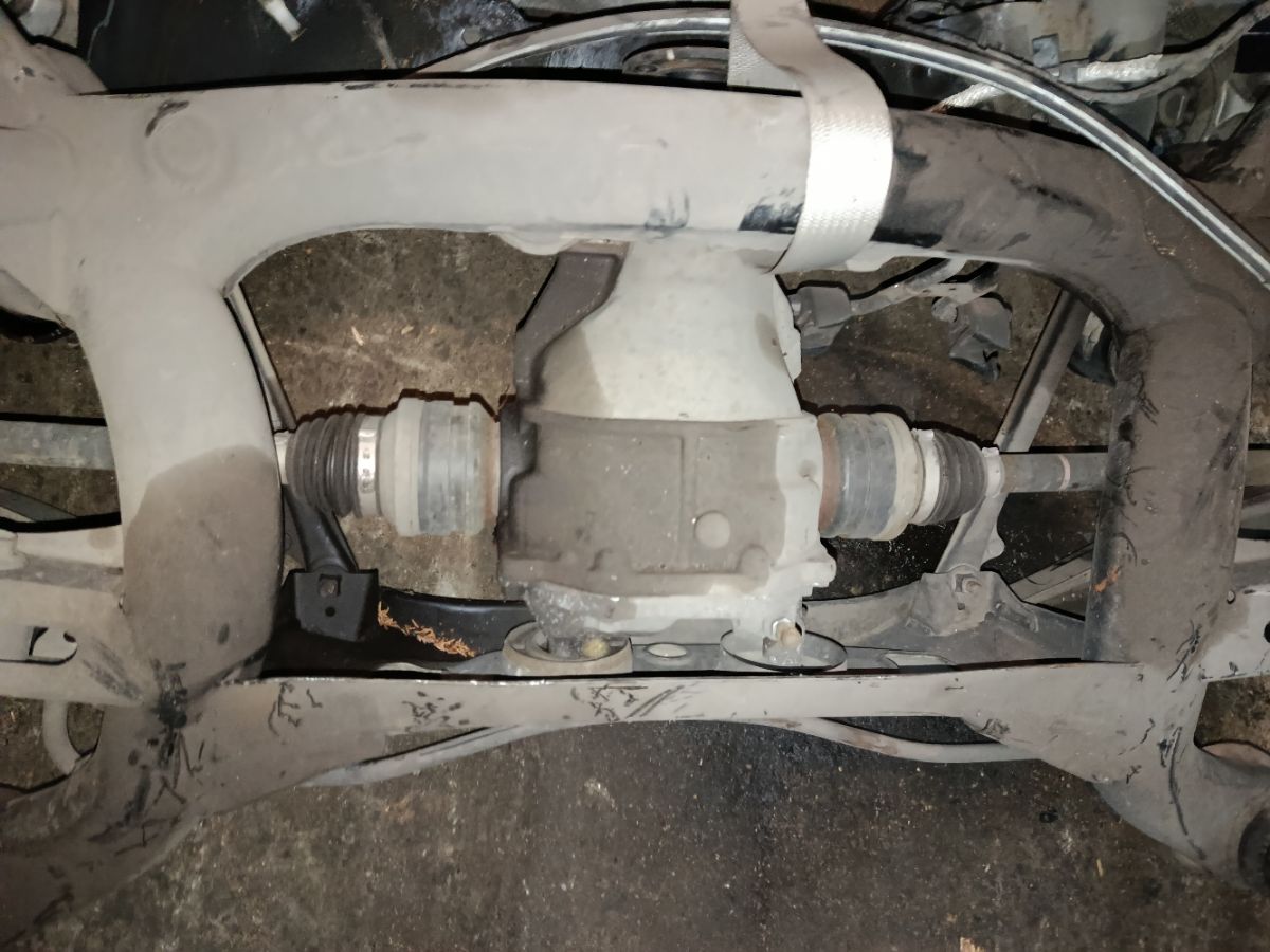 Балка подвески на Toyota Mark X GRX130 4GR-FSE Фото 4