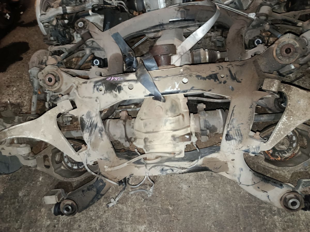 Балка подвески на Nissan Fuga GY50 VK45DE Фото 3