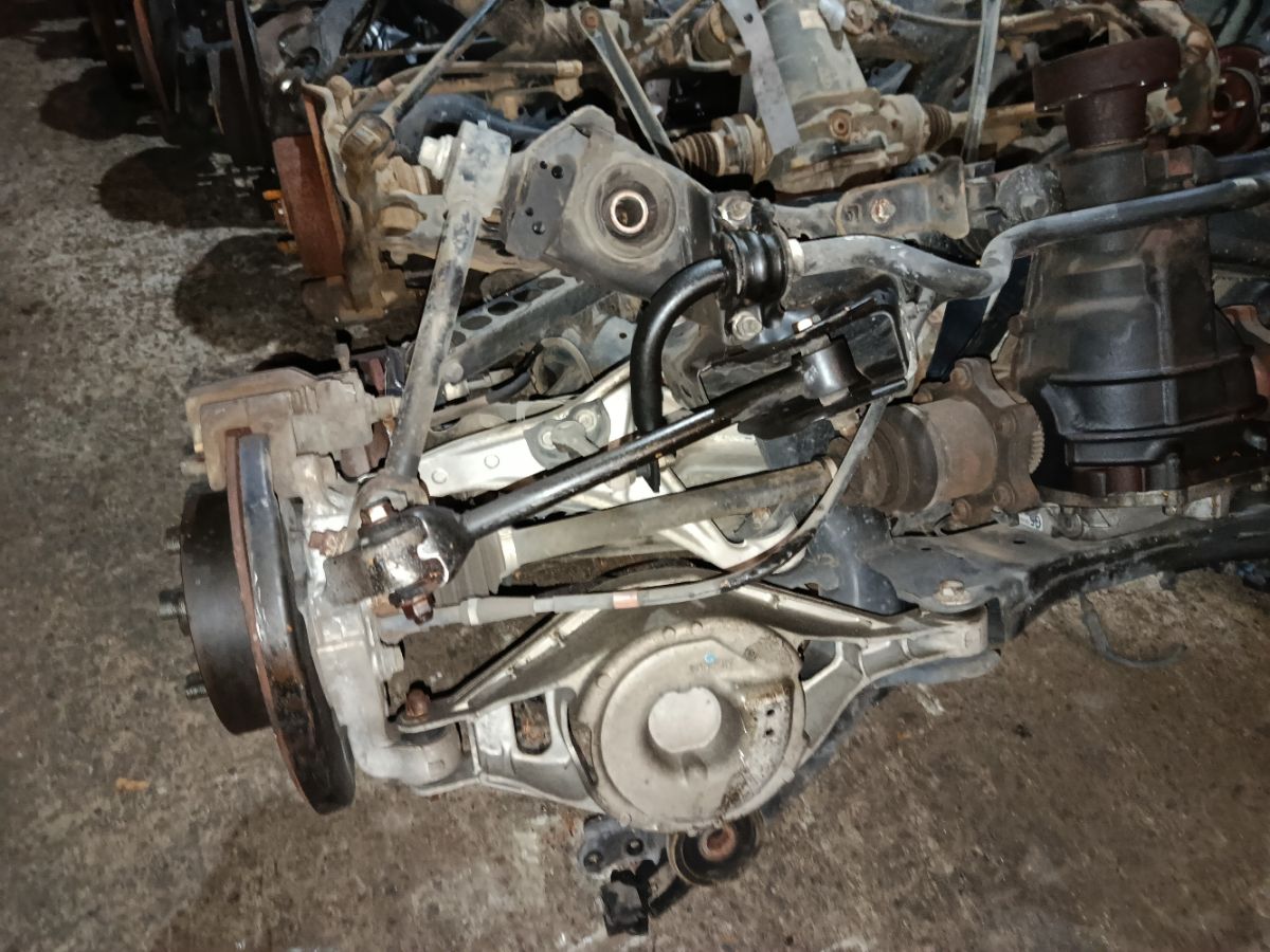 Балка подвески на Nissan Fuga GY50 VK45DE Фото 8