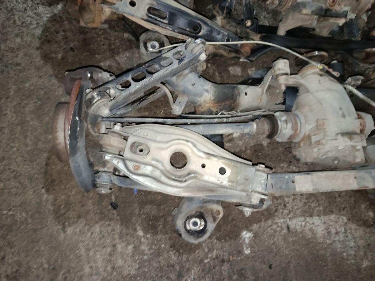 Балка подвески на Bmw 3-Series E90 Фото 9