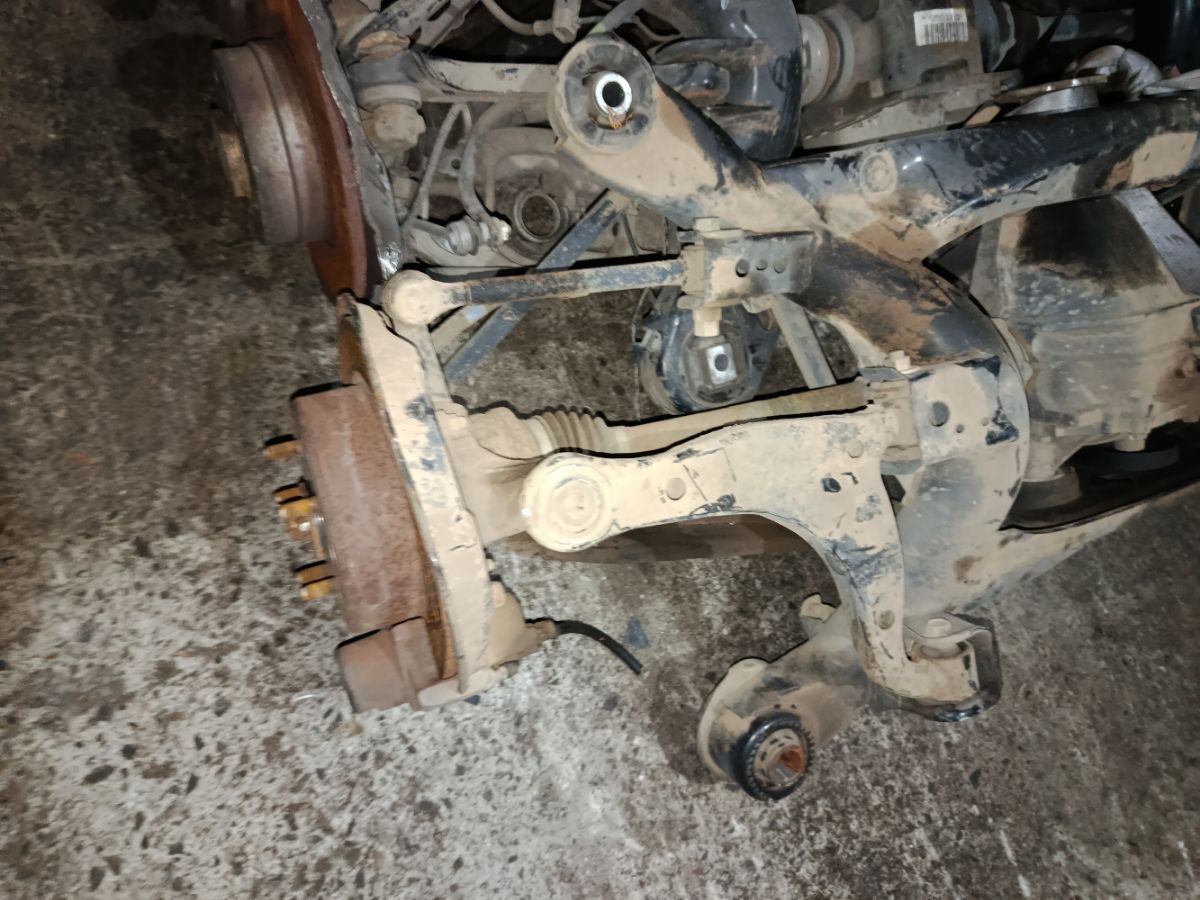 Балка подвески 51206-51030, 51206-53020 на Toyota Mark Ii JZX110 1JZ-FSE Фото 5