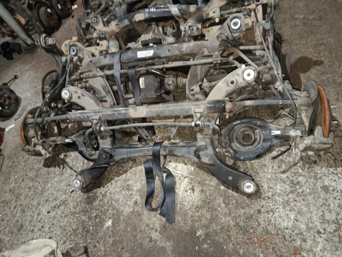 Балка подвески на Mazda Atenza Wagon GJ2FW SH-VPTR Фото 1