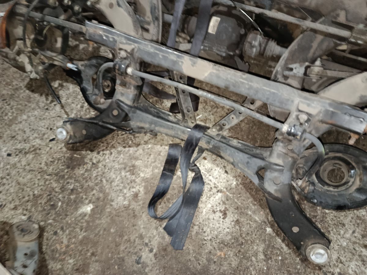 Балка подвески на Mazda Atenza Wagon GJ2FW SH-VPTR Фото 4