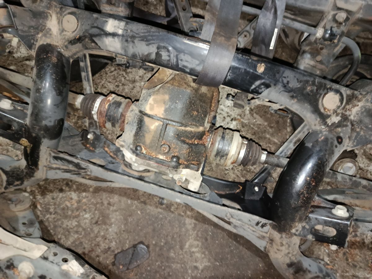 Балка подвески на Toyota Mark X GRX120 4GR-FSE Фото 4