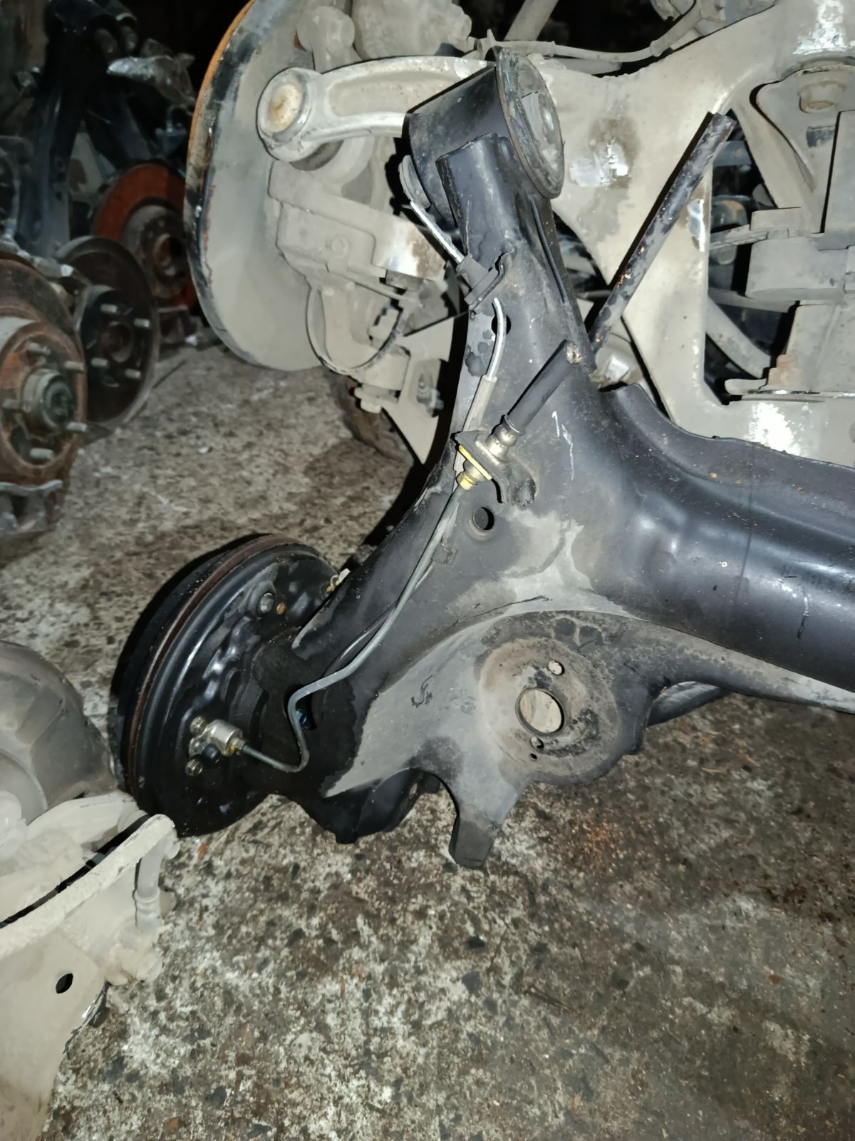 Балка подвески на Honda N-Box JF1 S07A Фото 3
