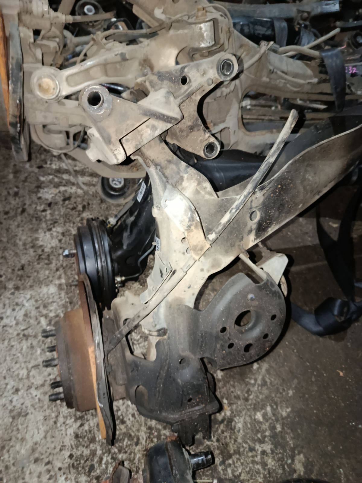 Балка подвески на Honda Stepwgn RK2 R20A Фото 2