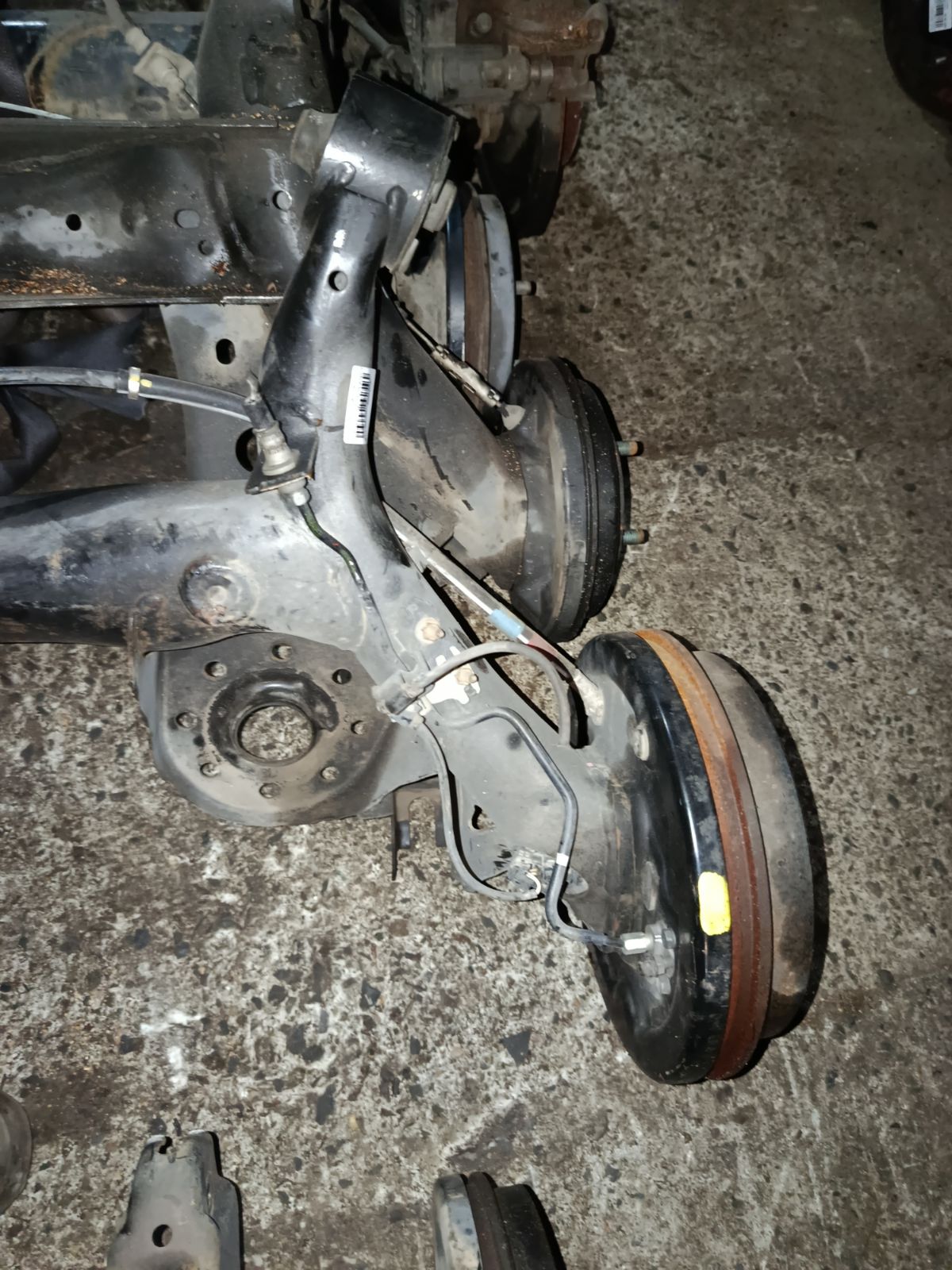 Балка подвески на Toyota Ractis NCP120 1NZ-FE Фото 4