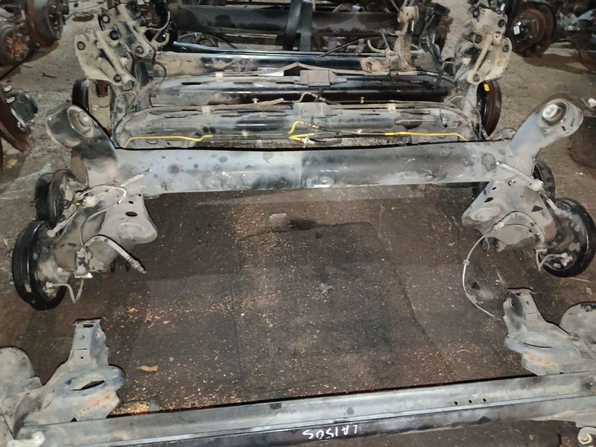 Балка подвески на Mazda Demio DEJFS P3-VPS Фото 1