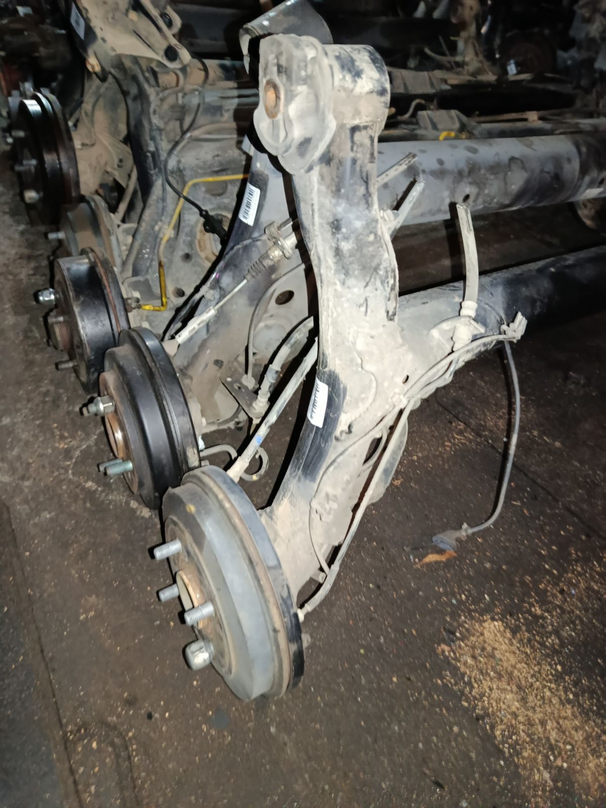 Балка подвески на Daihatsu Move LA150S KF-VE Фото 4