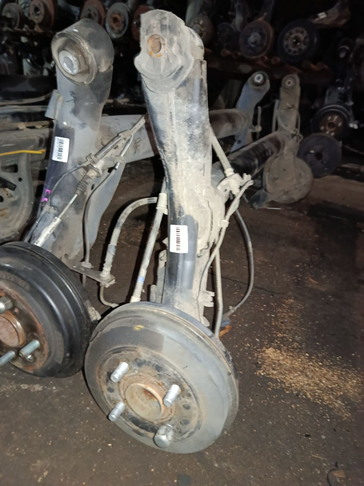 Балка подвески на Daihatsu Move LA150S KF-VE Фото 5