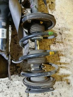 Стойка амортизатора на Nissan Ad Van VFY11 QG15DE Фото 2