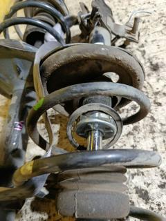 Стойка амортизатора на Nissan Ad Van VFY11 QG15DE Фото 3