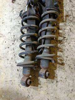 Стойка амортизатора 48530-30511 на Toyota Crown GRS200 4GR-FSE Фото 2