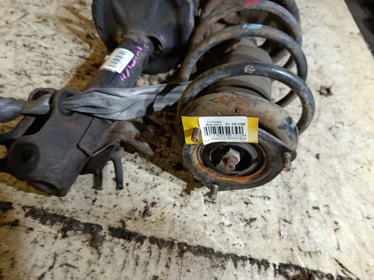 Стойка амортизатора на Nissan Wingroad WFY11 QG15DE Фото 5