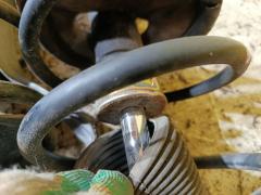 Стойка амортизатора на Nissan Wingroad WFY11 QG15DE Фото 3