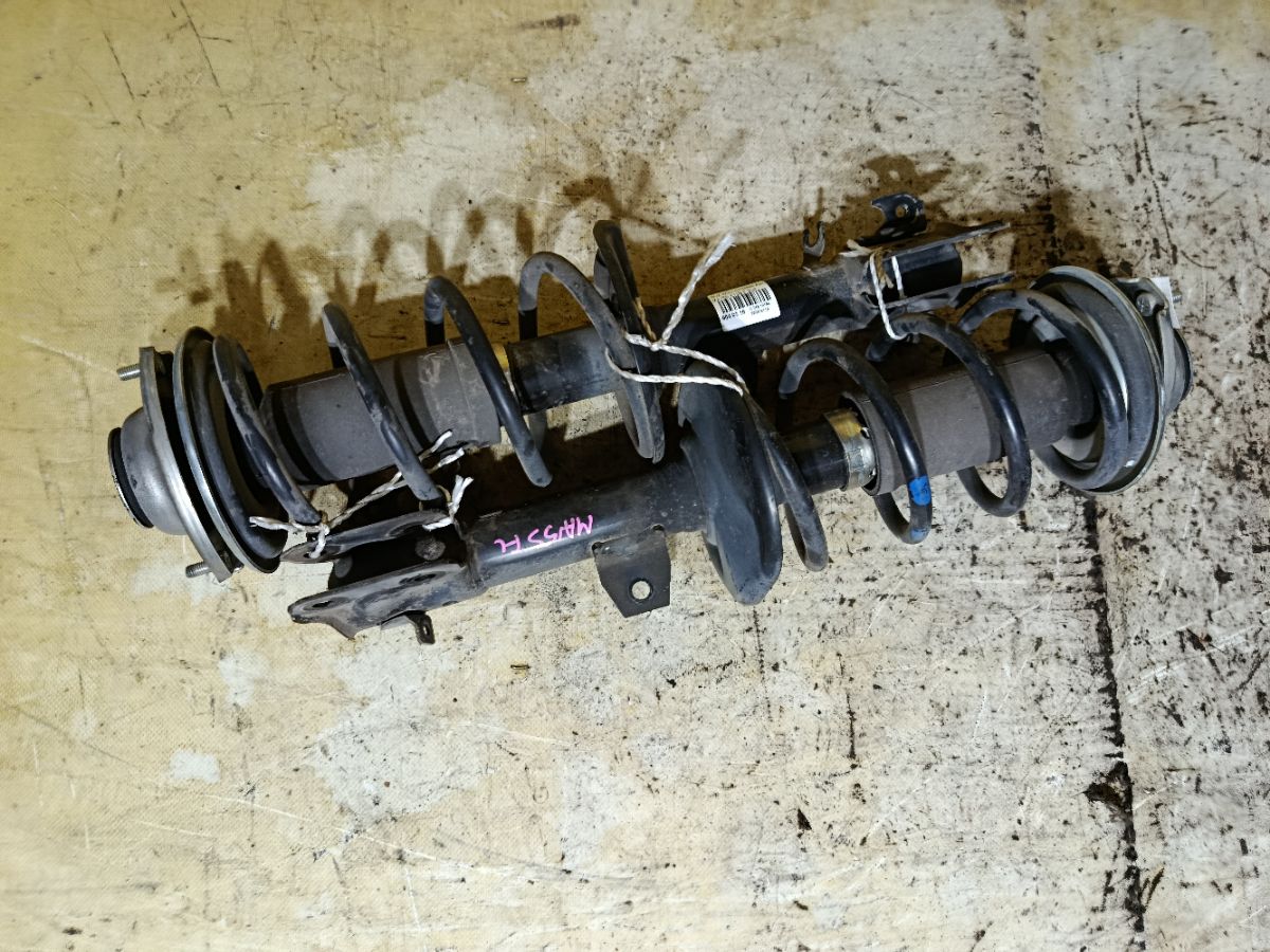 Стойка амортизатора на Suzuki Solio MA15S K12B Фото 1