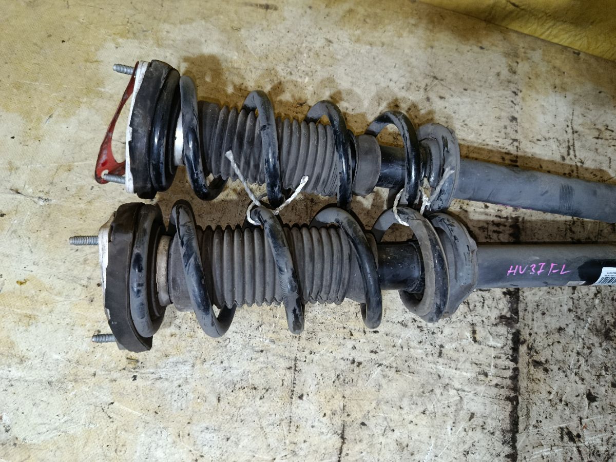 Стойка амортизатора 56110-4GA1D на Nissan Skyline HV37 Фото 3