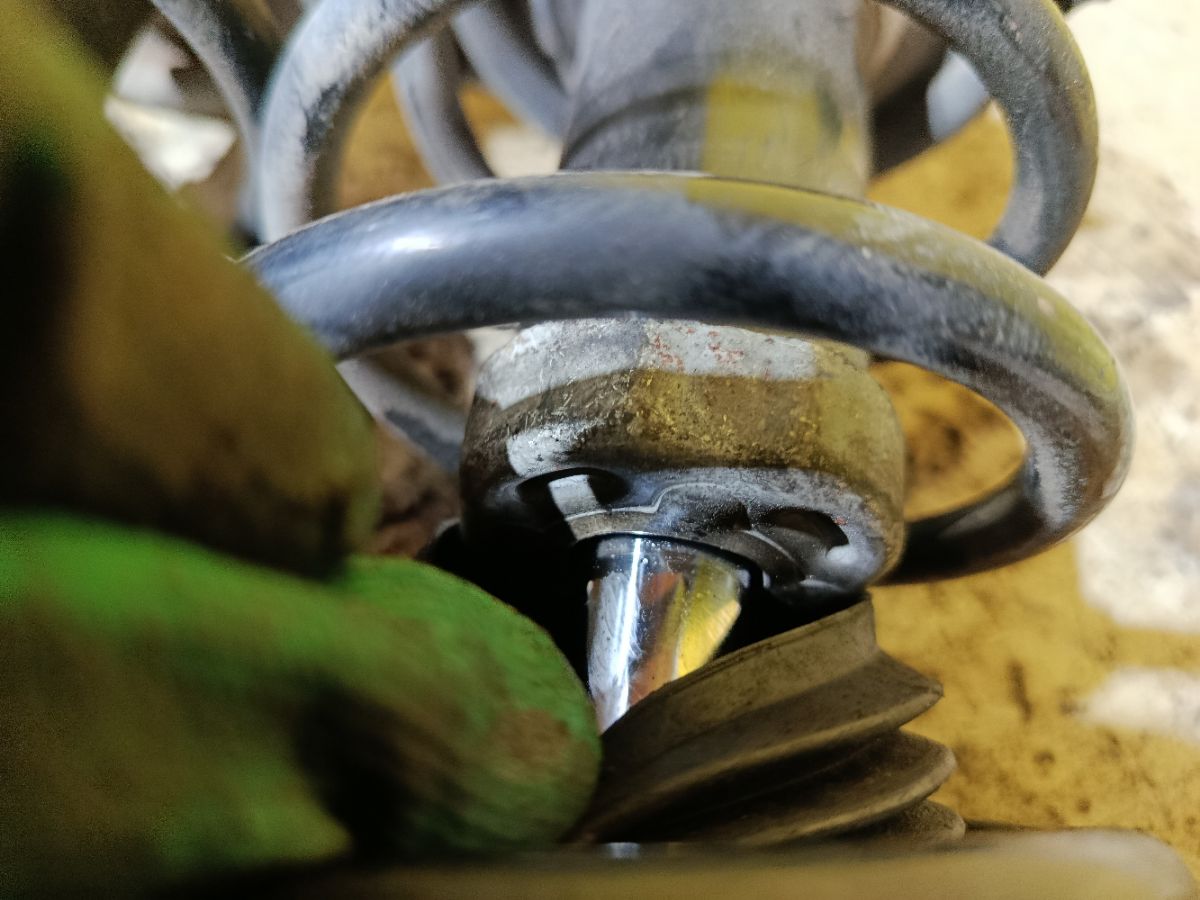 Стойка амортизатора на Daihatsu Move LA150S KF-VE Фото 5