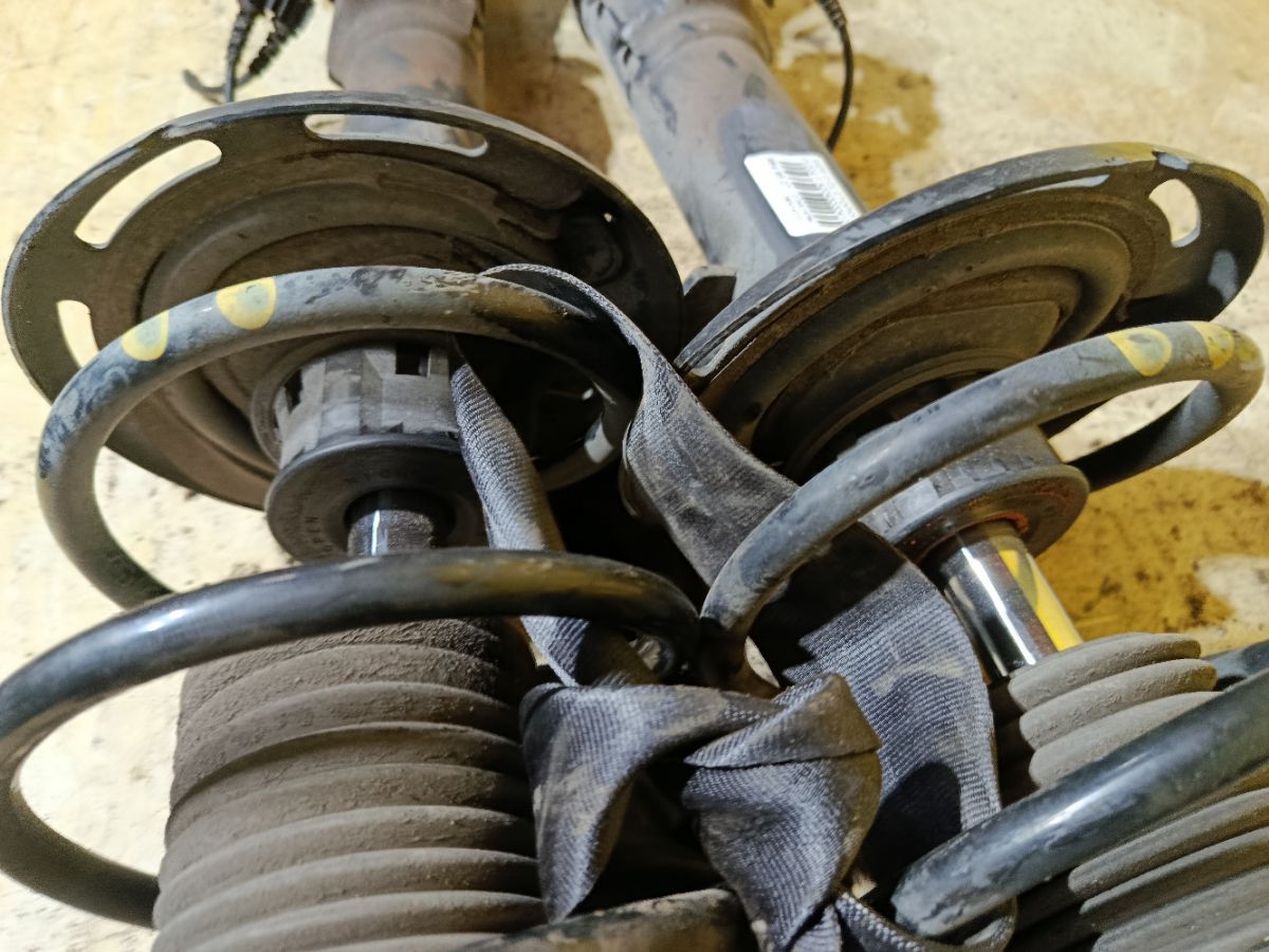 Стойка амортизатора A2043200413 на Mercedes-Benz C-Class Station Wagon S204.252 272.921 Фото 3