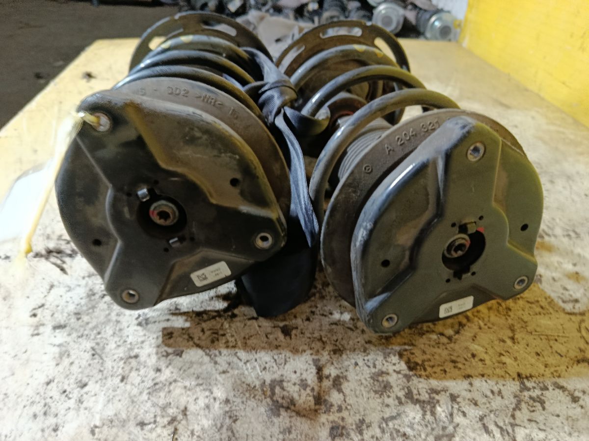 Стойка амортизатора A2043200413 на Mercedes-Benz C-Class Station Wagon S204.252 272.921 Фото 4