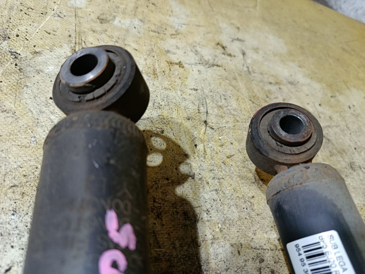 Стойка амортизатора на Subaru Legacy Wagon BP5 EJ20 Фото 5