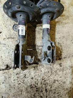 Стойка амортизатора на Honda Fit GE6 L13A Фото 2