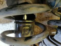 Стойка амортизатора 48520-22701, 48510-22A91 на Toyota Mark X GRX130 4GR-FSE Фото 4