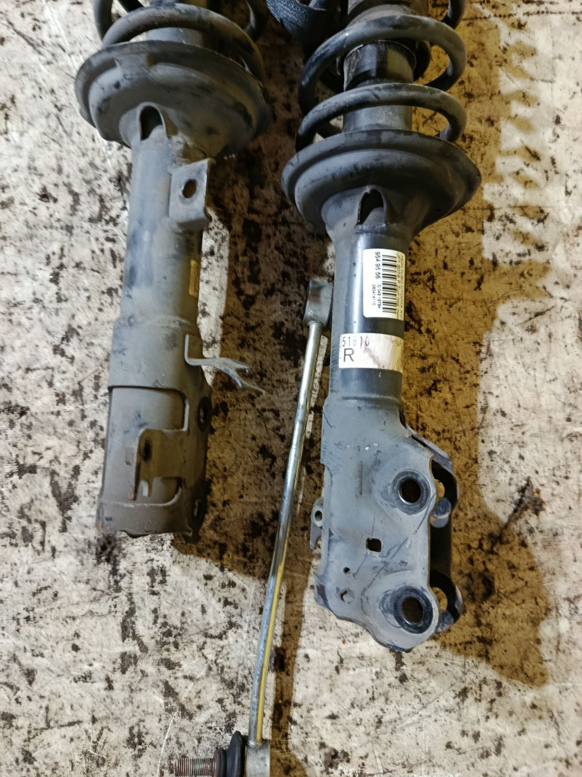 Стойка амортизатора на Honda N-Box JF1 S07A Фото 2