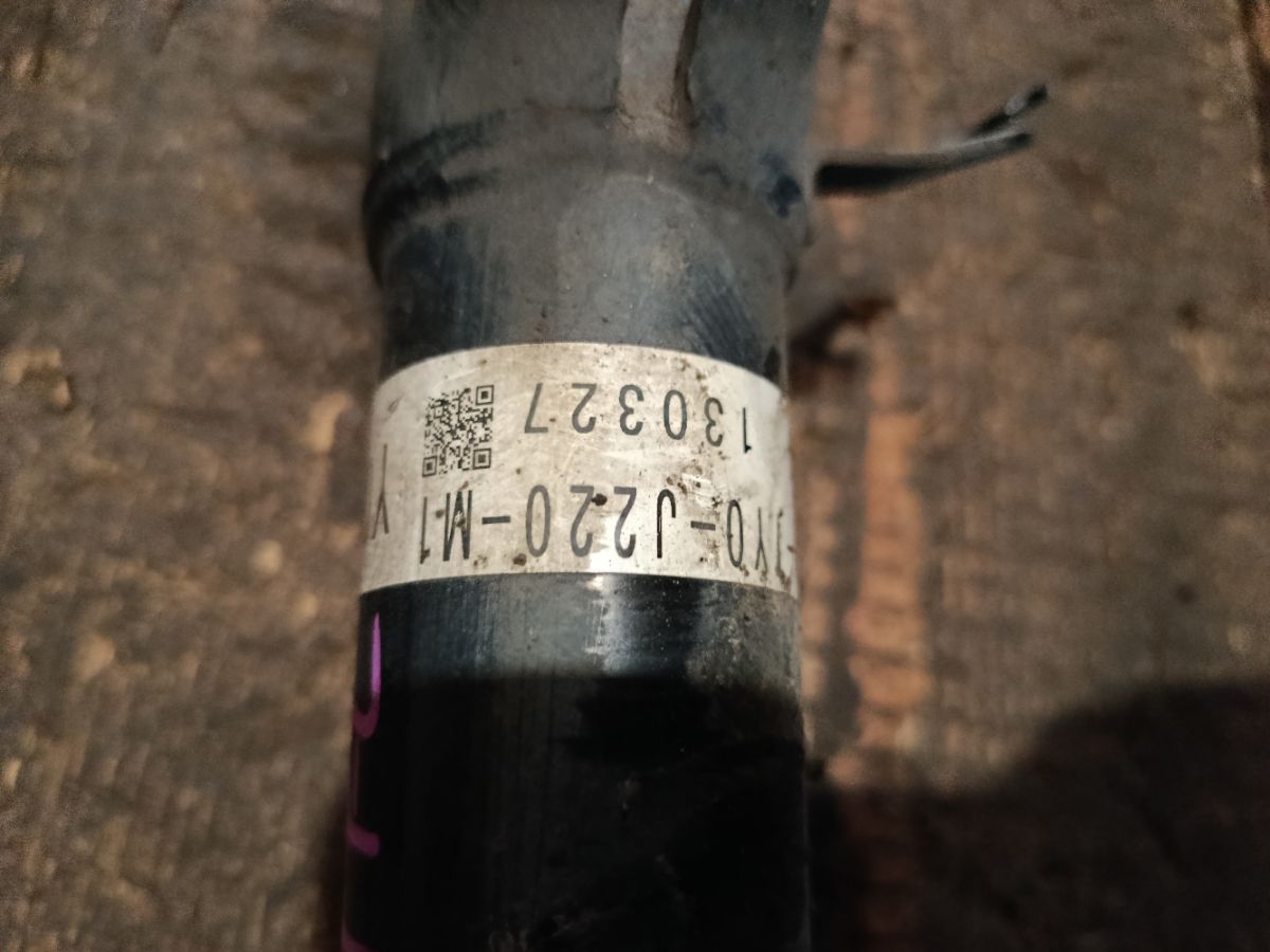 Стойка амортизатора на Honda N-Box JF1 S07A Фото 5