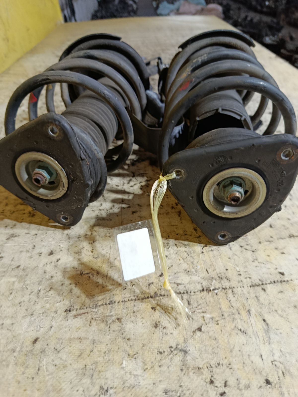 Стойка амортизатора на Mazda Atenza Wagon GJ2FW SH-VPTR Фото 3