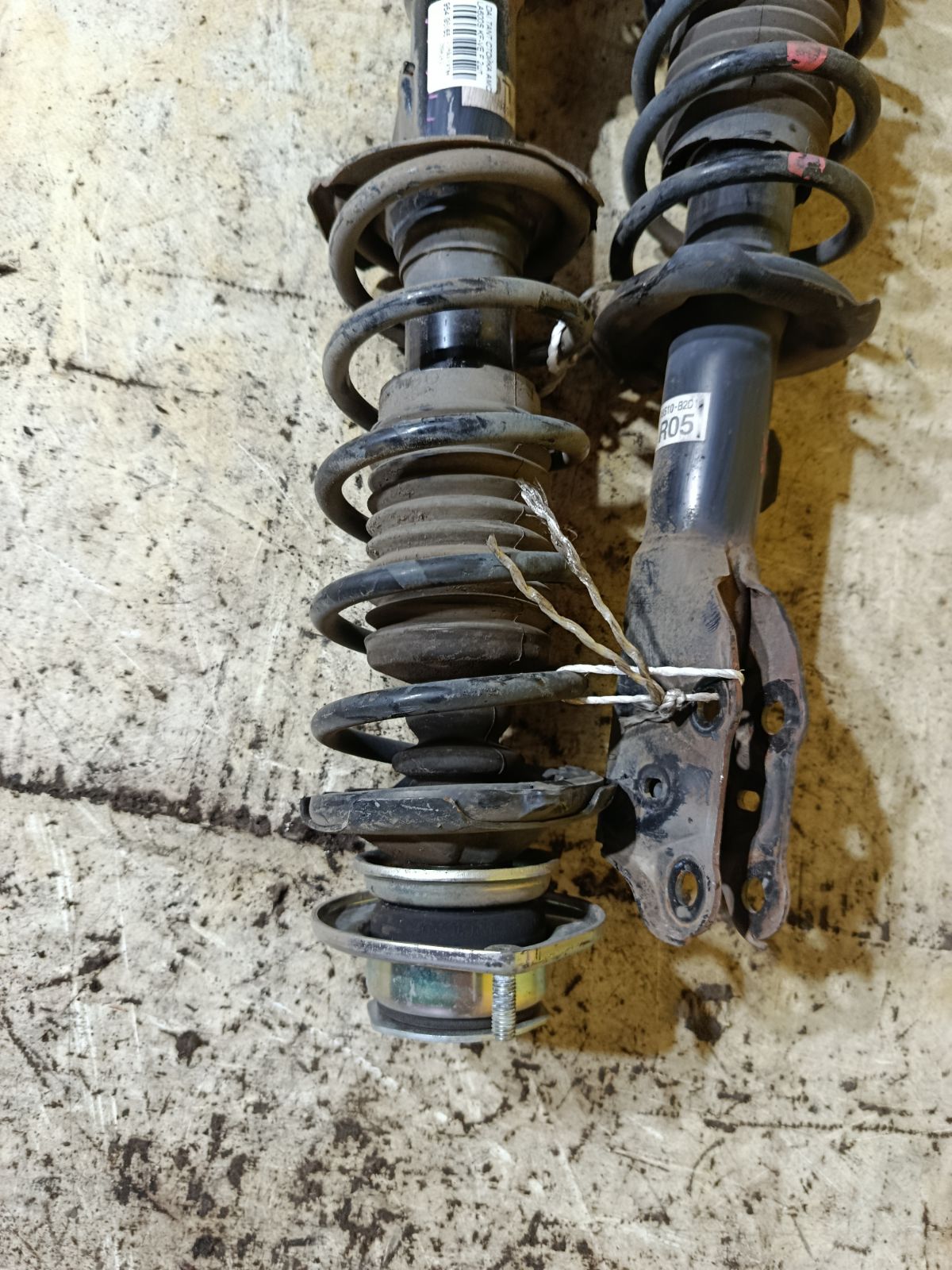 Стойка амортизатора на Daihatsu Tanto LA600S KF-VE Фото 3