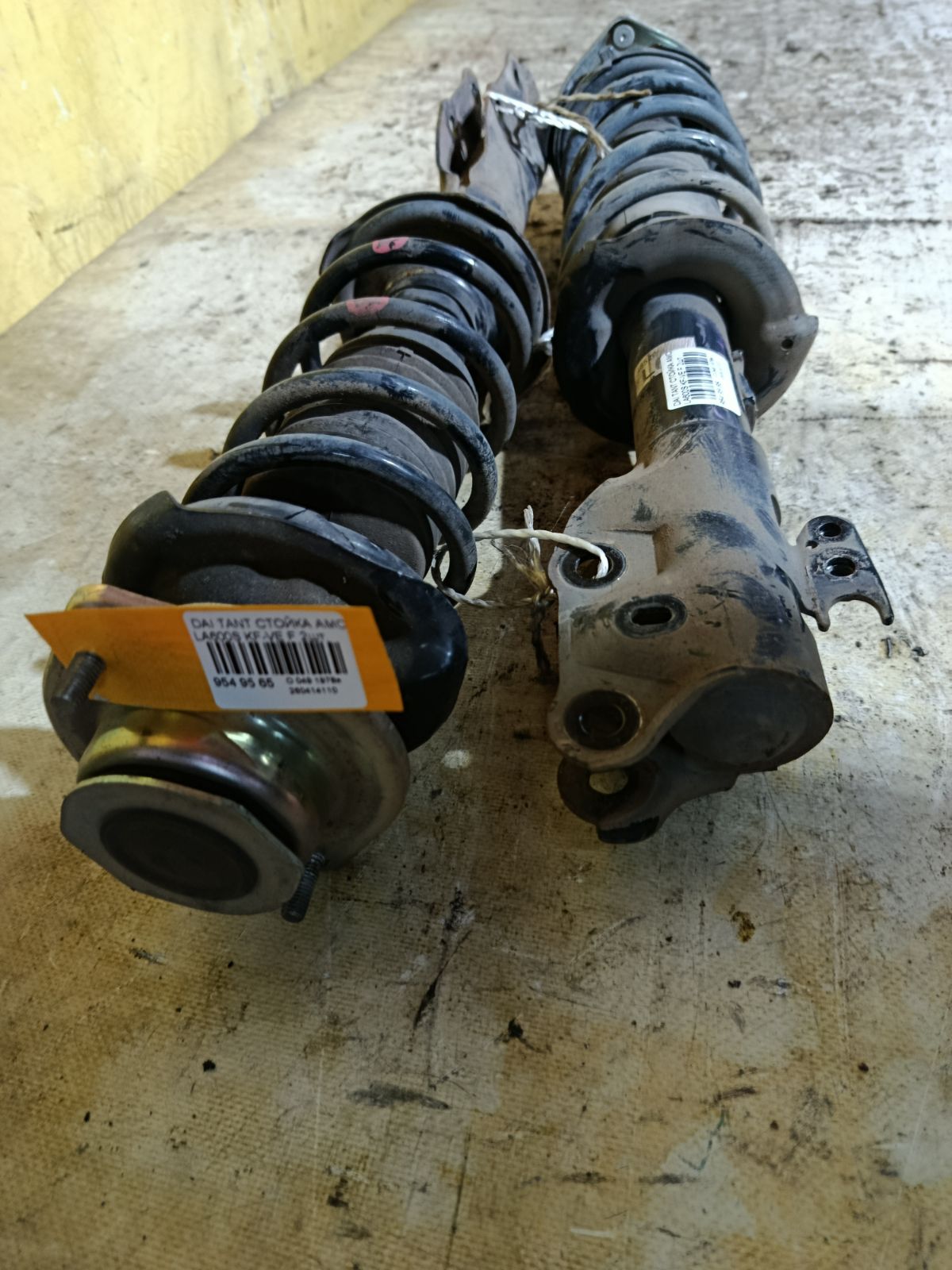 Стойка амортизатора на Daihatsu Tanto LA600S KF-VE Фото 4