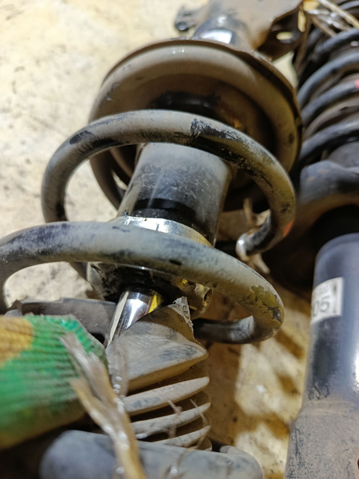 Стойка амортизатора на Daihatsu Tanto LA600S KF-VE Фото 6