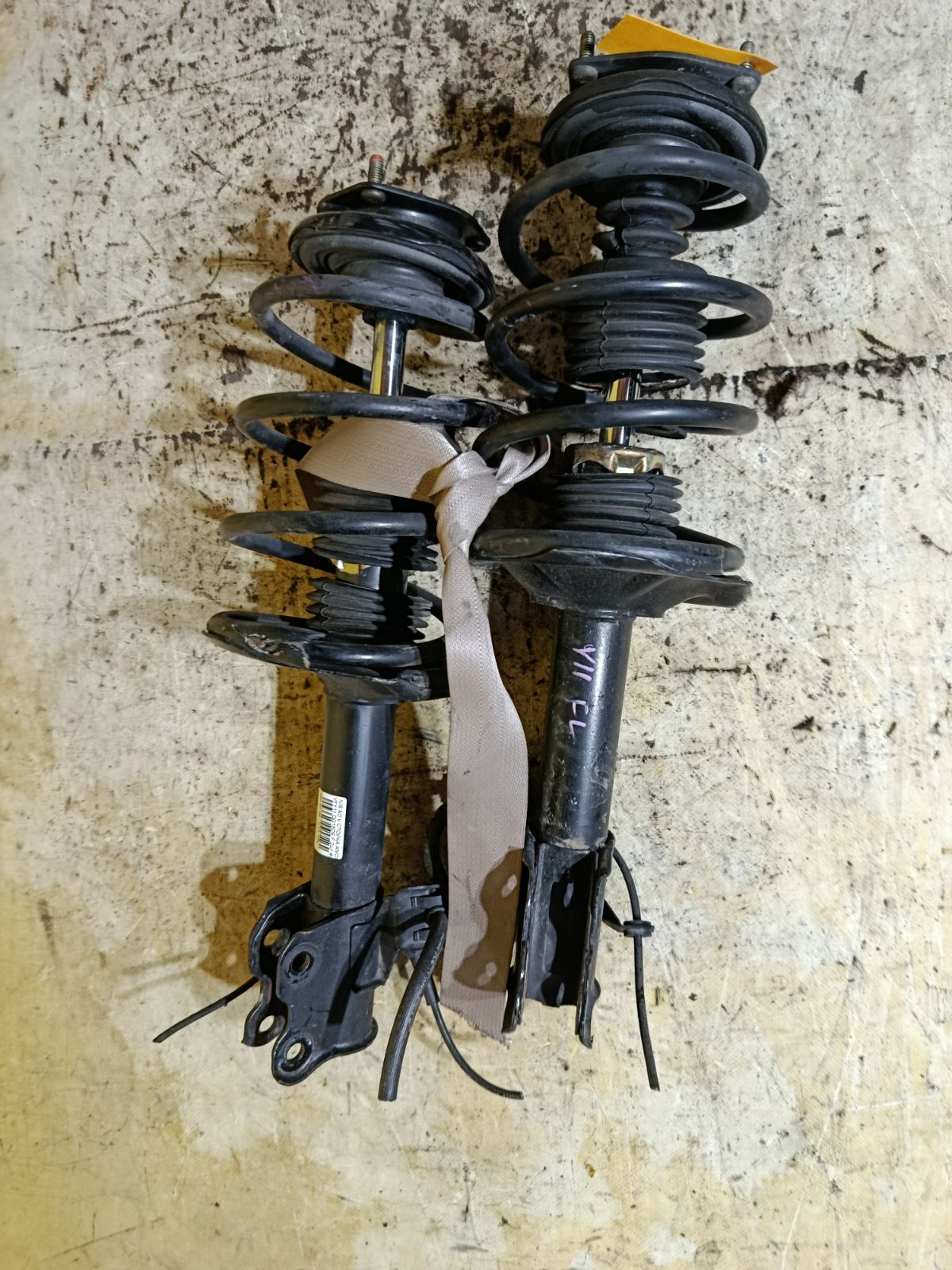 Стойка амортизатора на Nissan Ad Van VFY11 QG15DE Фото 1