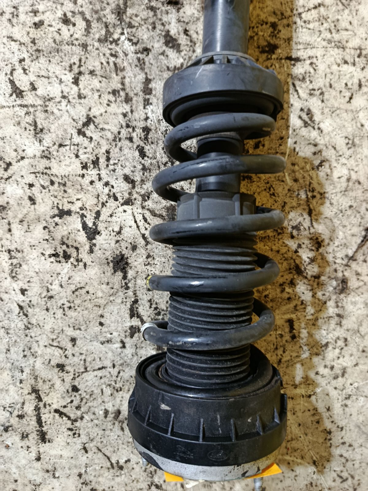 Стойка амортизатора HX73-3C255, GX7318B036ME на Jaguar Xe X760 Фото 2