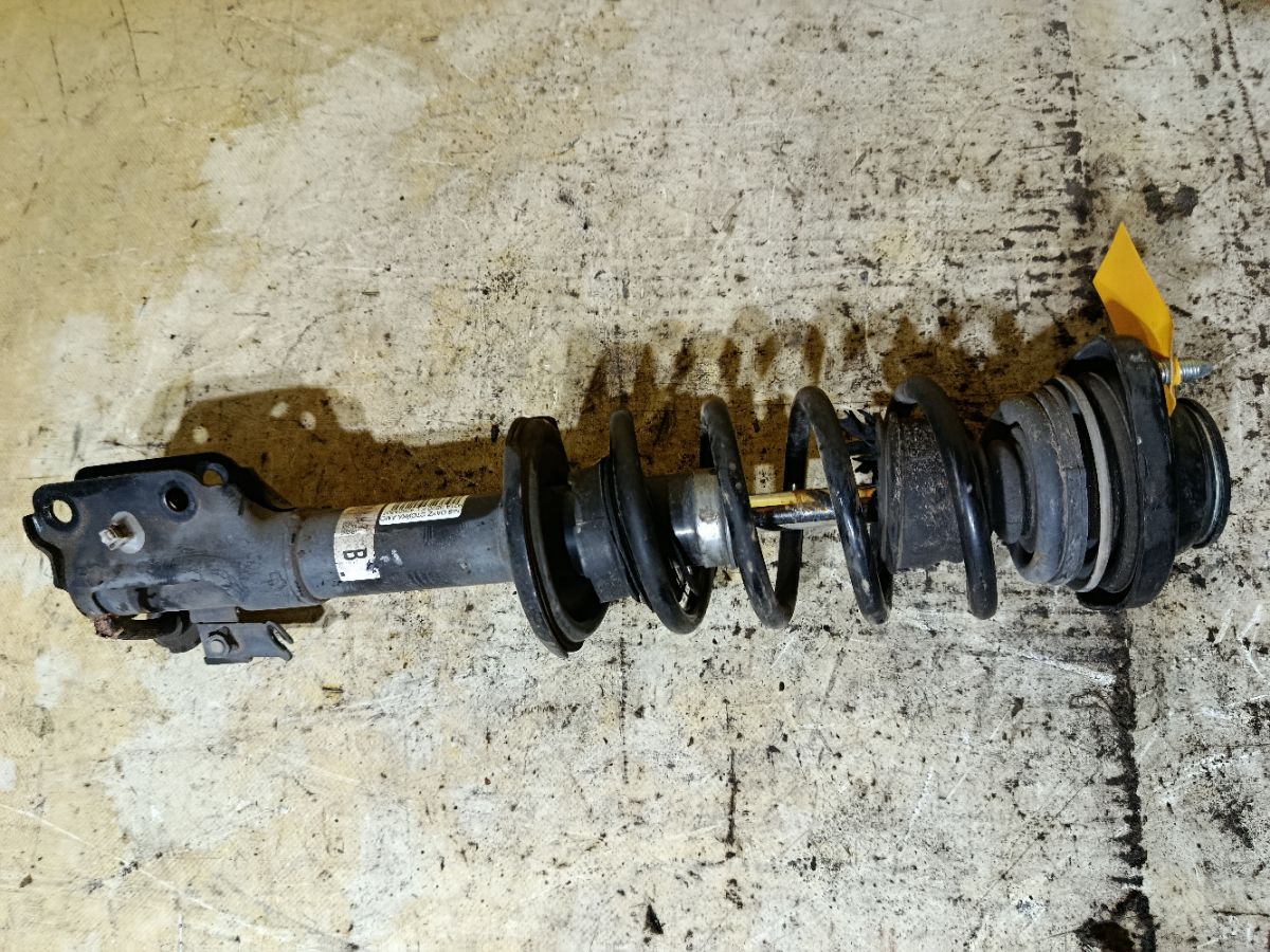 Стойка амортизатора 4060A507 на Nissan Dayz Roox B21A 3B20 Фото 1