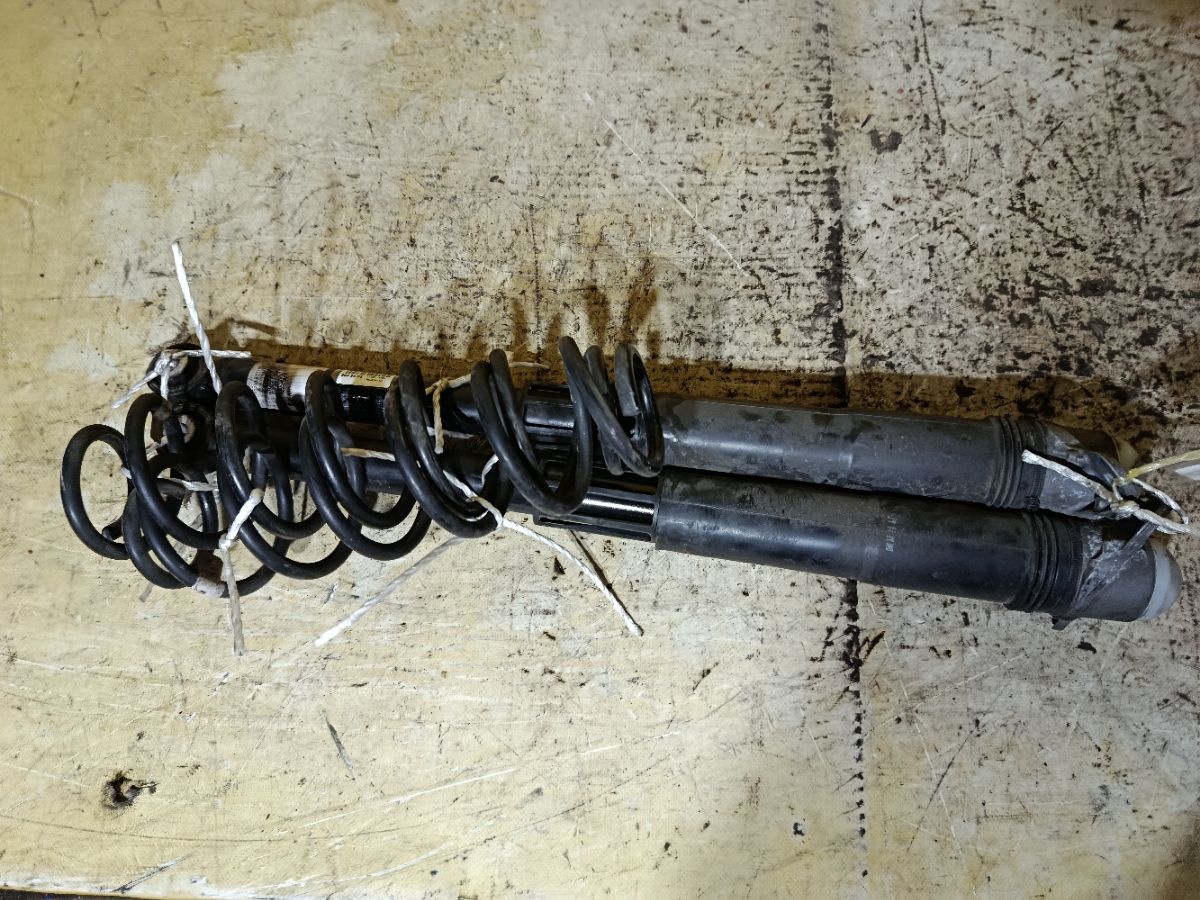 Амортизатор 5Q0512013EK на Volkswagen Golf Vii 5G Фото 1