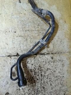 Заливная горловина топливного бака 77201-52100 на Toyota Probox NCP50V 2NZ-FE Фото 2