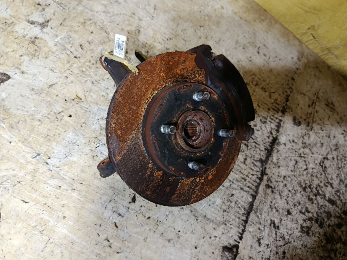 Ступица на Nissan Cube BZ11 CR14DE Фото 1