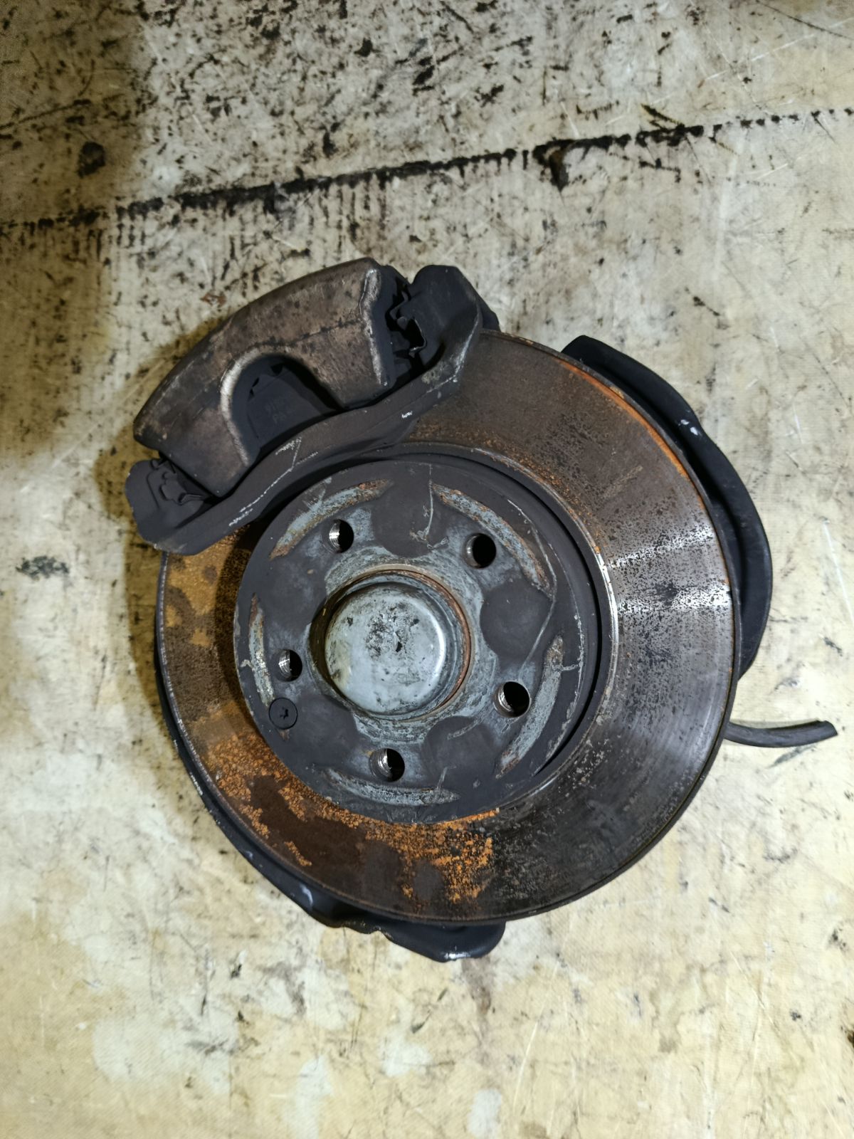 Ступица на Mercedes-Benz C-Class Station Wagon S204.252 272.921 Фото 1