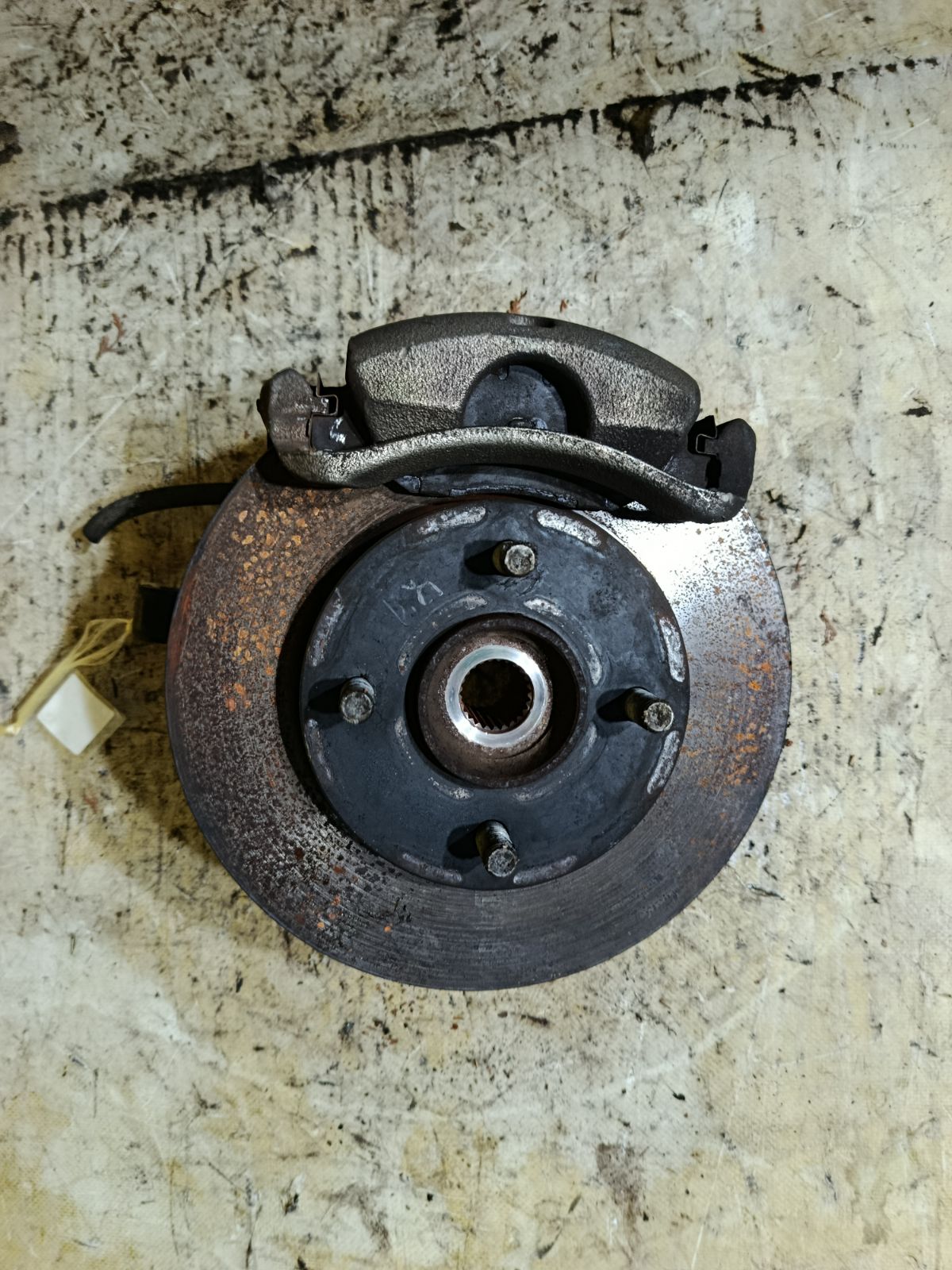Ступица на Nissan Note E11 HR15DE Фото 1